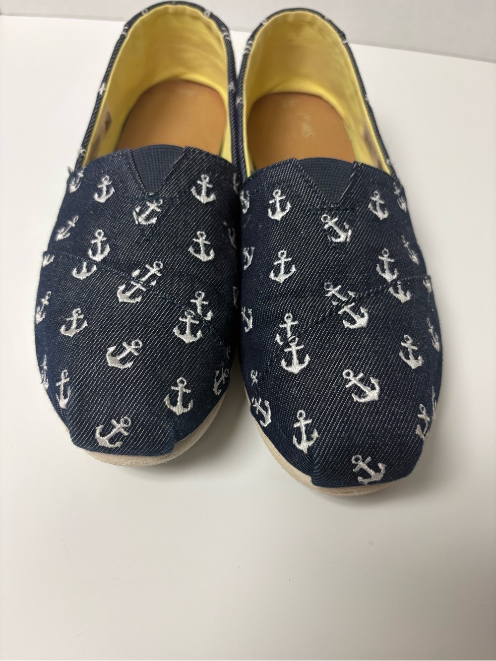 TOMS Classic Navy Denim Anchors Nautical Slip On Loafers Shoes Womens 9